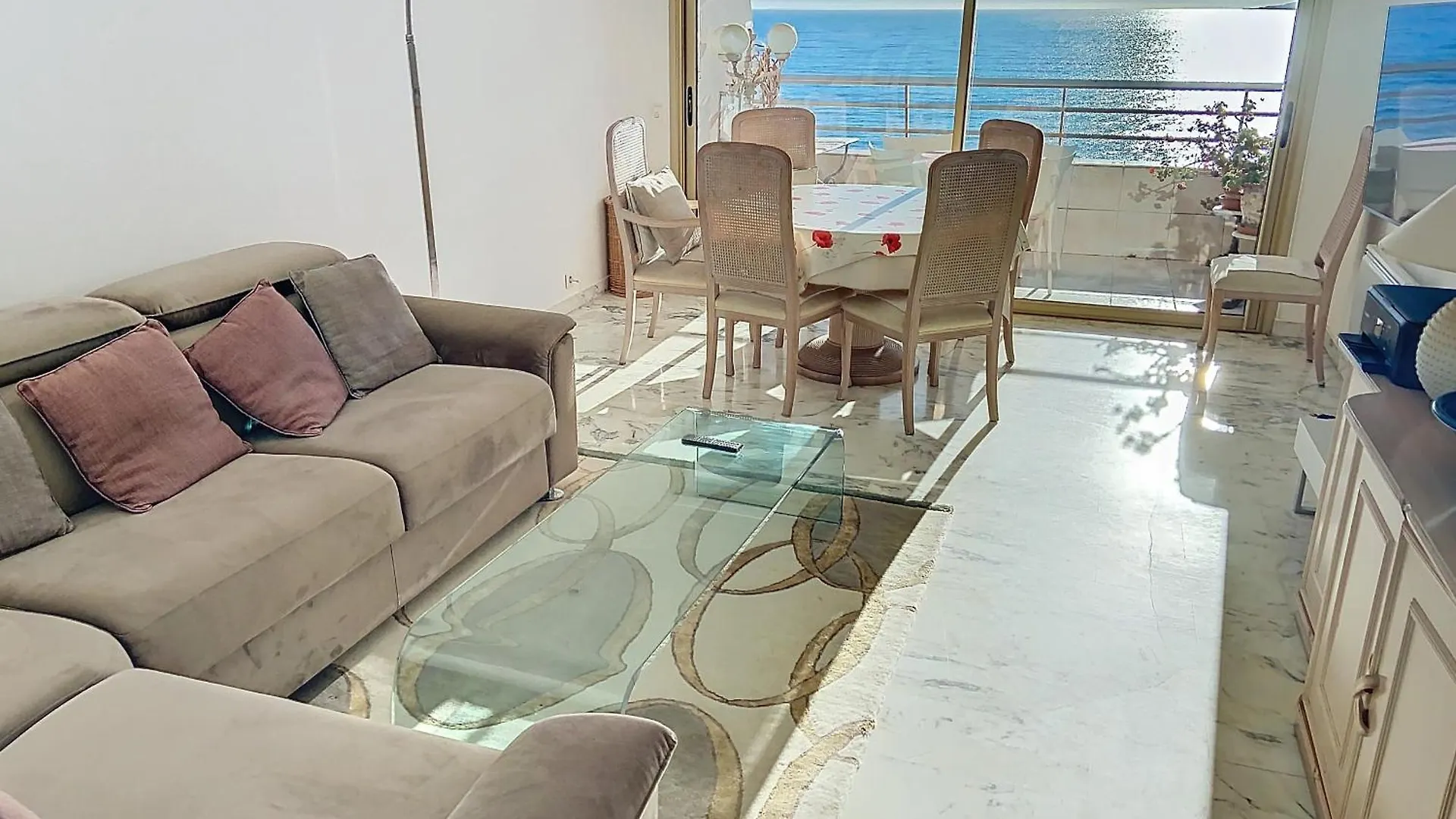 Situation Et Vue Exceptionnelles 338L Roll Apartment Cannes