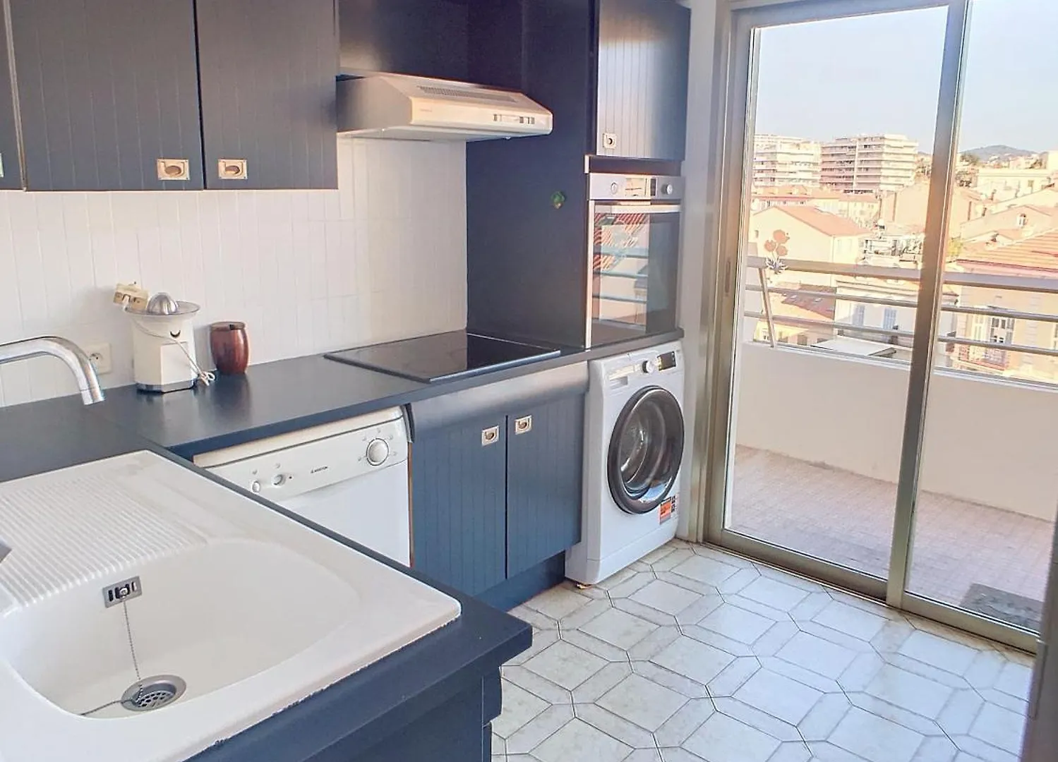 Situation Et Vue Exceptionnelles 338L Roll Apartment Cannes